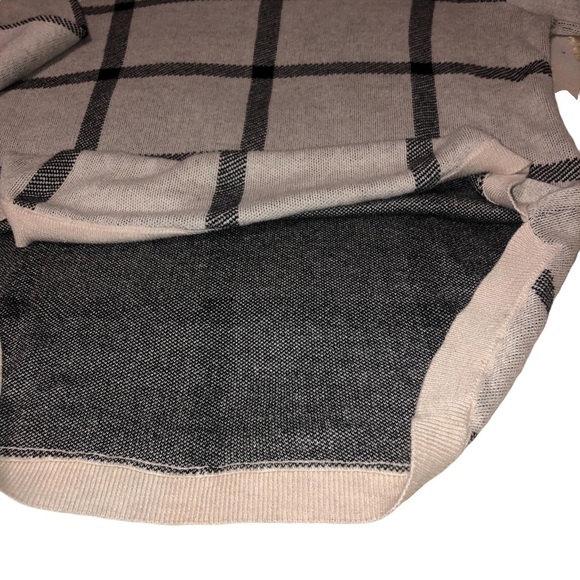 Belle Checkered Sweater - Picture 4 of 5